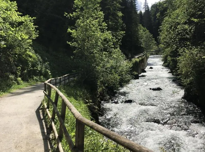 Mei-so-nett Hutegger *