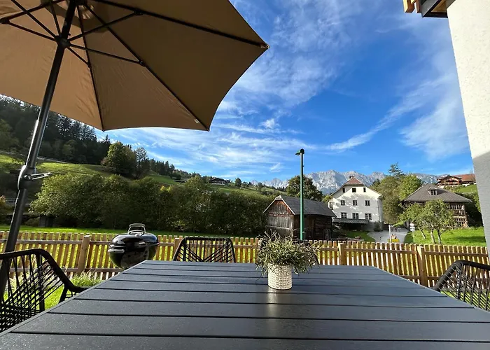 Mei-so-nett Hutegger アパート